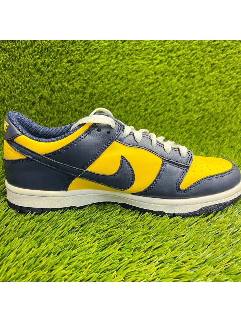 Nike Dunk Low Boys Size 7Y Yellow Blue Athletic Walking Leather Shoes Sneakers